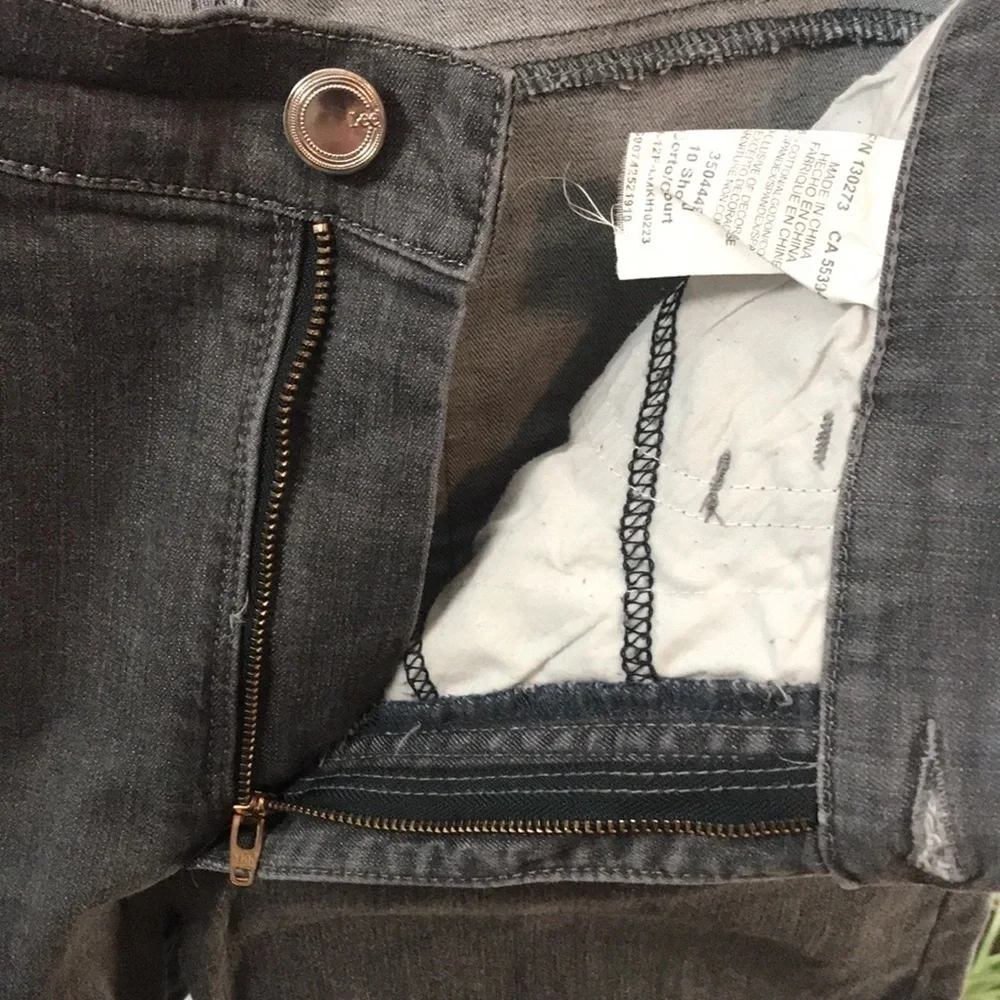 LEE—Classic Fit—AT THE WAIST—Black Lightweight Denim Jeans—Size 10 Short